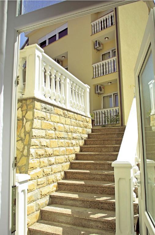 Guesthouse Villa Adria มาลินสกา ภายนอก รูปภาพ