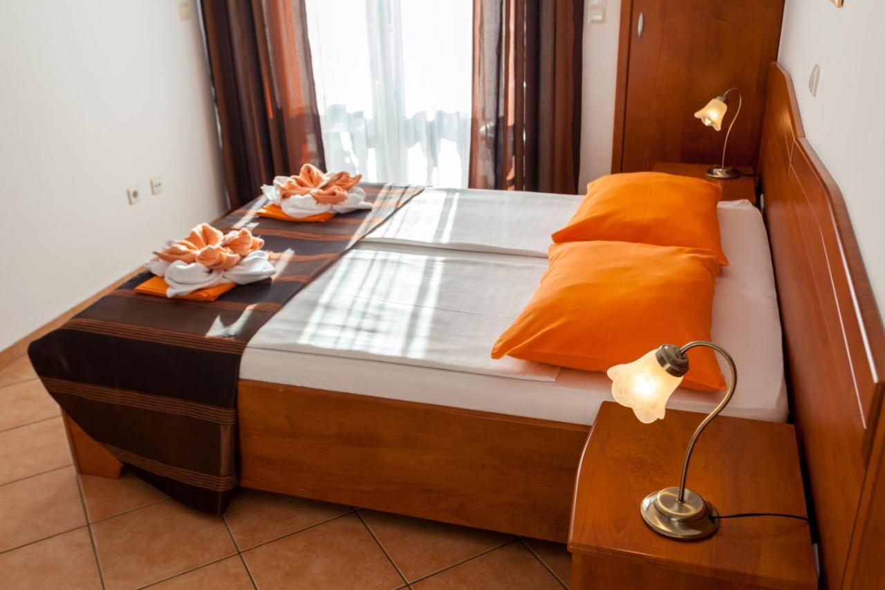 Guesthouse Villa Adria มาลินสกา ภายนอก รูปภาพ